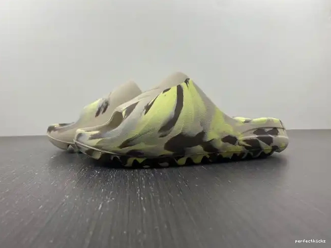 Adidas Yeezy Slide FZ5899 0517